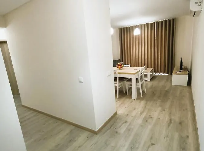 Elite 9e Apartment *